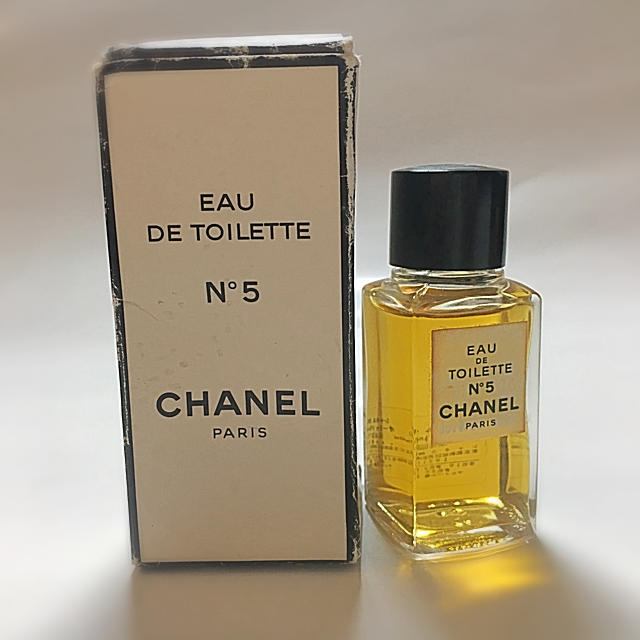 CHANEL(シャネル)のCHANEL No5 ミニ香水 コスメ/美容の香水(香水(女性用))の商品写真