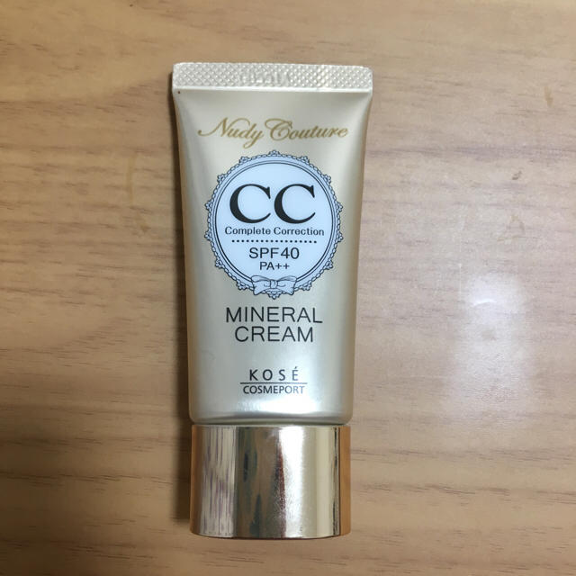 KOSE COSMEPORT(コーセーコスメポート)のヌーディクチュール ミネラル CCクリーム コスメ/美容のベースメイク/化粧品(化粧下地)の商品写真