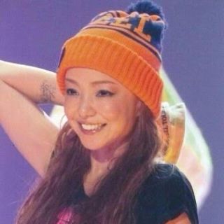 安室奈美恵　FEEL　ニット帽