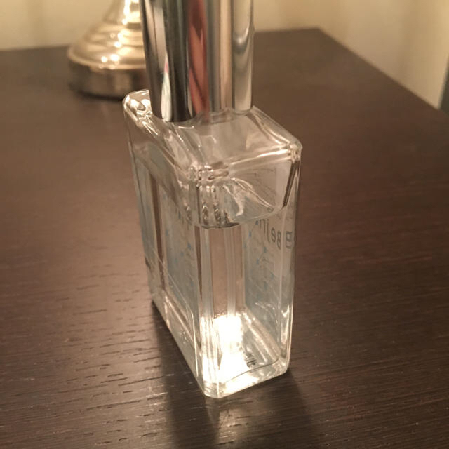 DAWNダウンパフューム ベジマット 香水 コスメ/美容の香水(ユニセックス)の商品写真