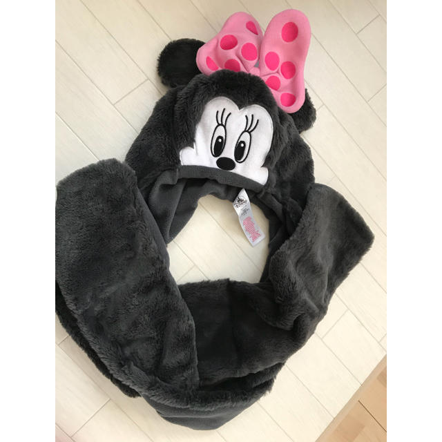 Disney - 新品 ディズニー ミニー マフラーつき帽子の通販 by くまのおかいもの♩｜ディズニーならラクマ