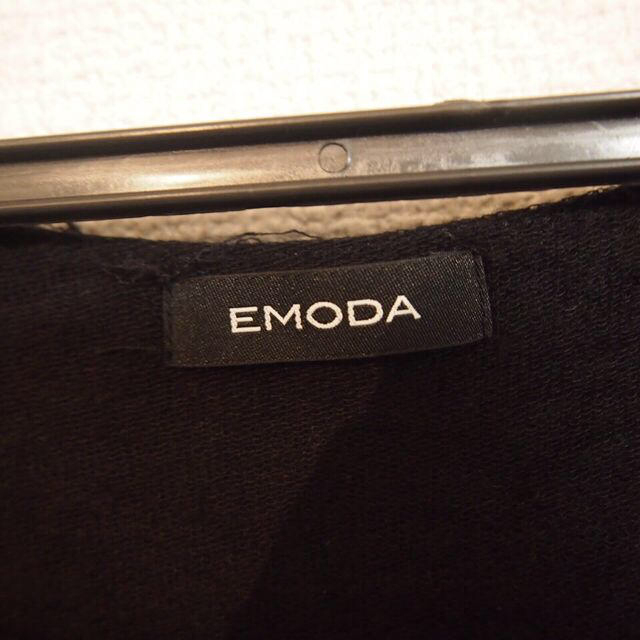 EMODA(エモダ)のEMODA Tシャツ 黒 レディースのトップス(Tシャツ(半袖/袖なし))の商品写真
