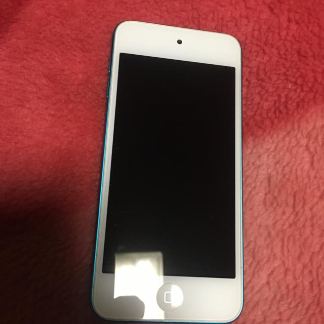 iPod touch(アイポッドタッチ)のiPod touch第5世代！美品！アクティベートロック付き！ スマホ/家電/カメラのスマートフォン/携帯電話(スマートフォン本体)の商品写真