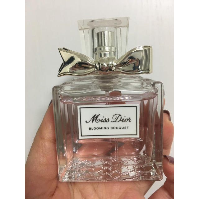 Dior(ディオール)のm様専用 Dior ミスディオール ブルーミングブーケ 香水 コスメ/美容の香水(香水(女性用))の商品写真