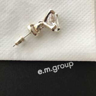 イーエム(e.m.)の超美品！イーエム e.m. ピアス(ピアス)