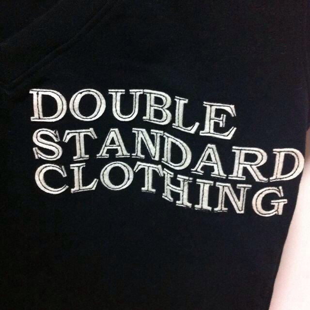 DOUBLE STANDARD CLOTHING(ダブルスタンダードクロージング)の【未使用】ロゴTシャツXS〜S 黒 レディースのトップス(Tシャツ(半袖/袖なし))の商品写真