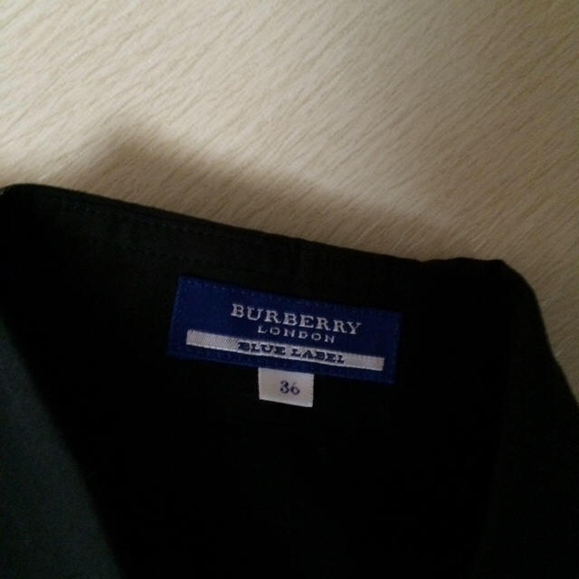 BURBERRY BLUE LABEL(バーバリーブルーレーベル)のブルレ リボンブラウス レディースのトップス(シャツ/ブラウス(半袖/袖なし))の商品写真