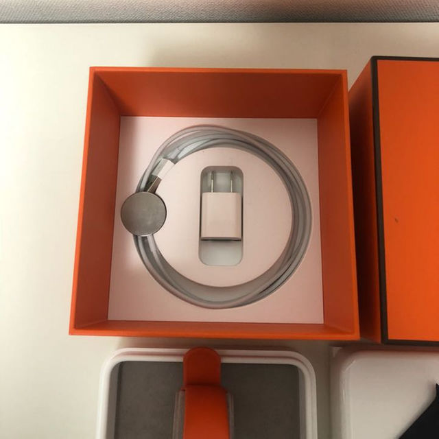 Apple(アップル)の42mm Apple watch series2 HERMES スマホ/家電/カメラのスマートフォン/携帯電話(その他)の商品写真