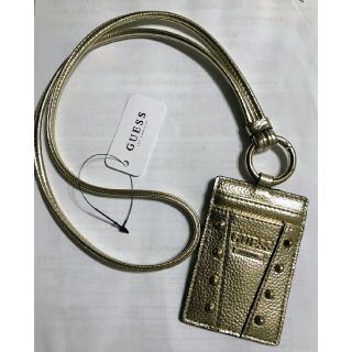 ゲス(GUESS)のGUESS ゲス パスケース 定期入れ 社員証入れ ゴールド(名刺入れ/定期入れ)