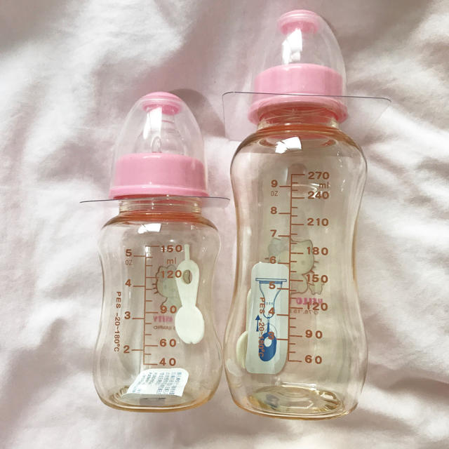 ⚠️台湾より発送⚠️新品 ハローキティ プラスチック哺乳瓶150ml&270ml