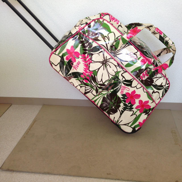 Roxy(ロキシー)のロキシーキャリーバック レディースのバッグ(スーツケース/キャリーバッグ)の商品写真