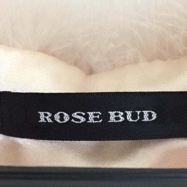 ROSE BUD(ローズバッド)の週末お値下げ！オススメ♡美品！ローズバット  ファーベスト(*^^*) レディースのジャケット/アウター(毛皮/ファーコート)の商品写真