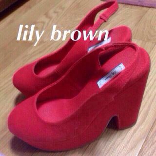 リリーブラウン(Lily Brown)のlily brown サンダル(ハイヒール/パンプス)