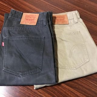 リーバイス(Levi's)のフジ様専用リーバイス綿100%チノパン二枚(チノパン)