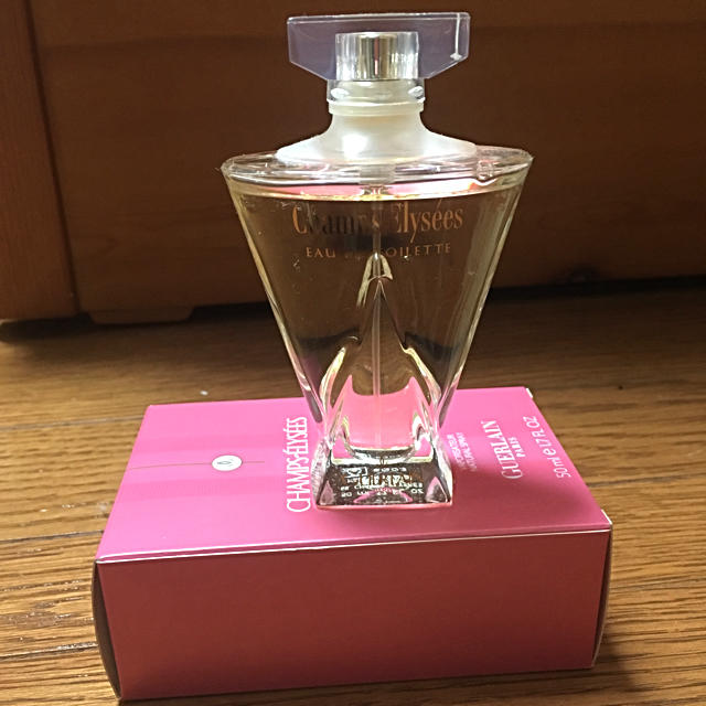 GUERLAIN(ゲラン)のGUELRAIN＊シャンゼリゼ50ml コスメ/美容の香水(香水(女性用))の商品写真