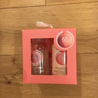 ザボディショップ(THE BODY SHOP)のTHE BODY SHOP 未使用品 ピンクグレープフルーツ キューブ(バスグッズ)