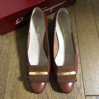 サルヴァトーレフェラガモ(Salvatore Ferragamo)のフェラガモ パンプス(ハイヒール/パンプス)