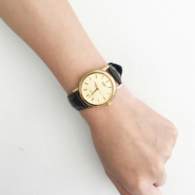 CASIO(カシオ)のCASIO チープカシオ 腕時計 ダークブラウン レディースのファッション小物(腕時計)の商品写真