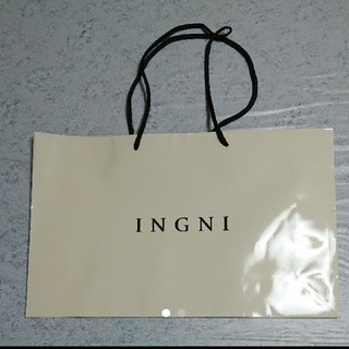 イング(INGNI)のINGNI 紙袋(ショップ袋)