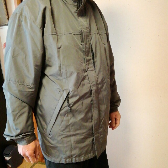 STUSSY(ステューシー)のStussy  秋冬物　フード付きブルゾン　XL ダークグリーン メンズのジャケット/アウター(ブルゾン)の商品写真