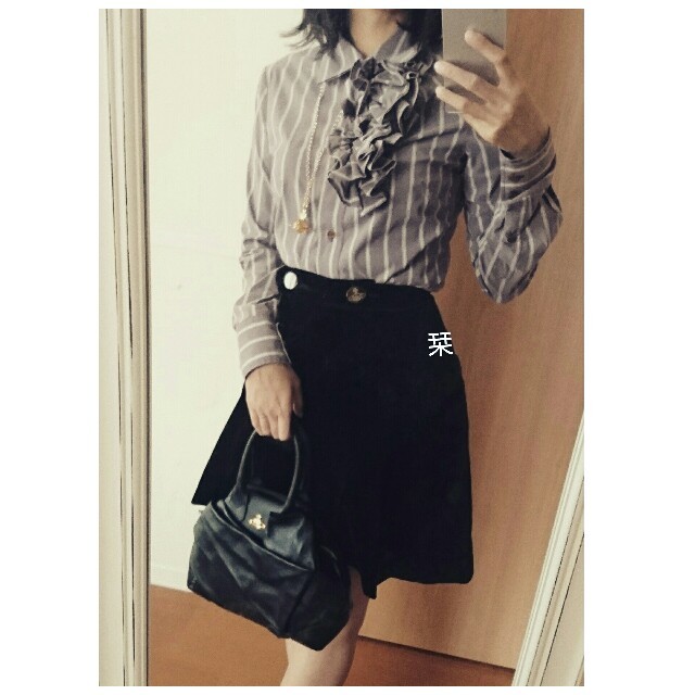 【一部予約!】 Vivienne Westwood フリルブラウス インポート ヴィヴィアン 新品 - シャツ/ブラウス(長袖/七分)