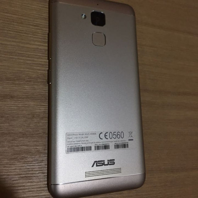 ASUS(エイスース)のAsus Zenfone3MAX ゴールド SIMフリー スマホ/家電/カメラのスマートフォン/携帯電話(スマートフォン本体)の商品写真