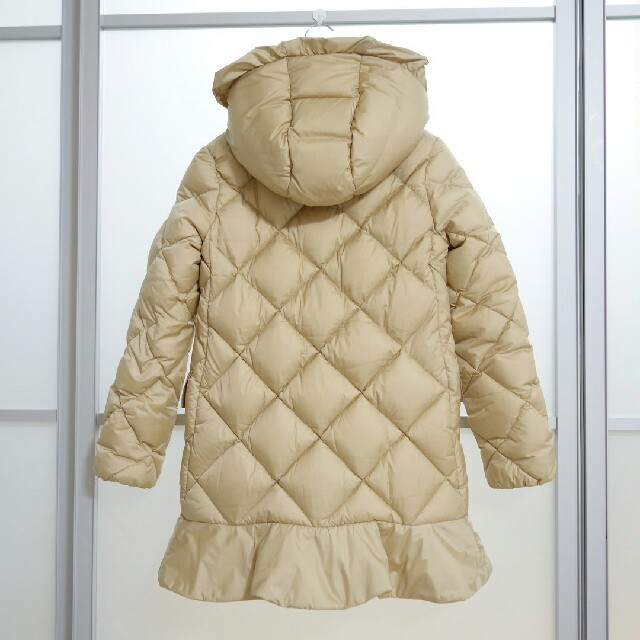 MONCLER(モンクレール)のココロン様専用【未使用】モンクレール ダウンコート 12Ａ レディースのジャケット/アウター(ダウンコート)の商品写真