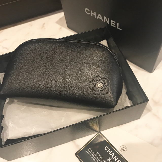 CHANEL キャビアスキン/カメリアポーチ2点セカンドバッグ シャネル CHANEL キャビアスキン/カメリアポーチ2点セカンドバッグ シャネル