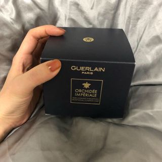 ゲラン(GUERLAIN)の最終お値下げ 2万円相当 ゲランの最高級シリーズ(フェイスクリーム)