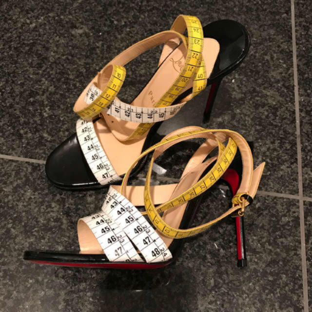 Christian Louboutin メジャーサンダル