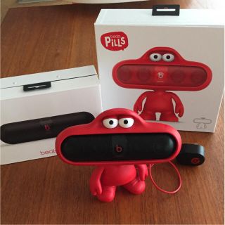 ビーツバイドクタードレ(Beats by Dr Dre)のbeats pill ビーツ ポータブルワイヤレススピーカー(スピーカー)