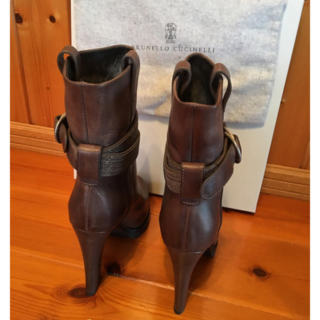 BRUNELLO CUCINELLI(ブルネロクチネリ)のブルネロクチネリ ショートブーツ レディースの靴/シューズ(ブーツ)の商品写真