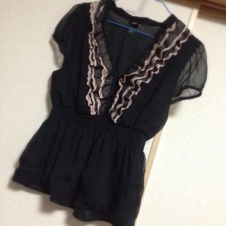 エイチアンドエム(H&M)のH&M＊フリルトップス♡(シャツ/ブラウス(半袖/袖なし))