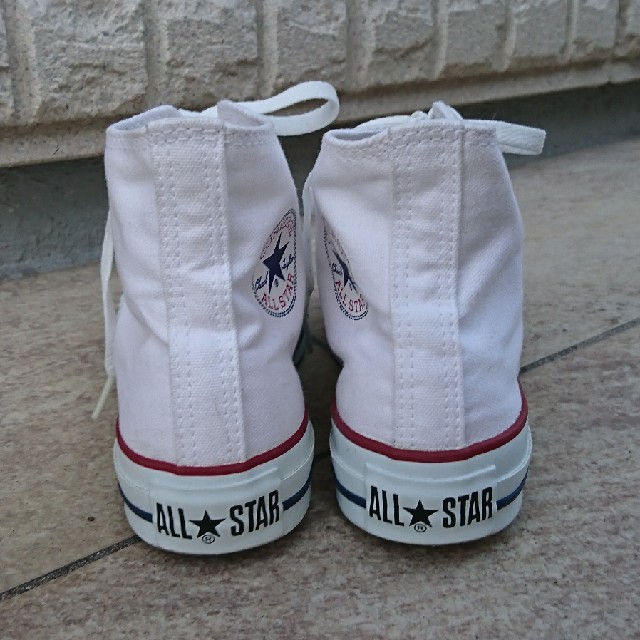 CONVERSE(コンバース)のCONVERSE☆★ハイカットスニーカー22cm 白／ホワイト レディースの靴/シューズ(スニーカー)の商品写真