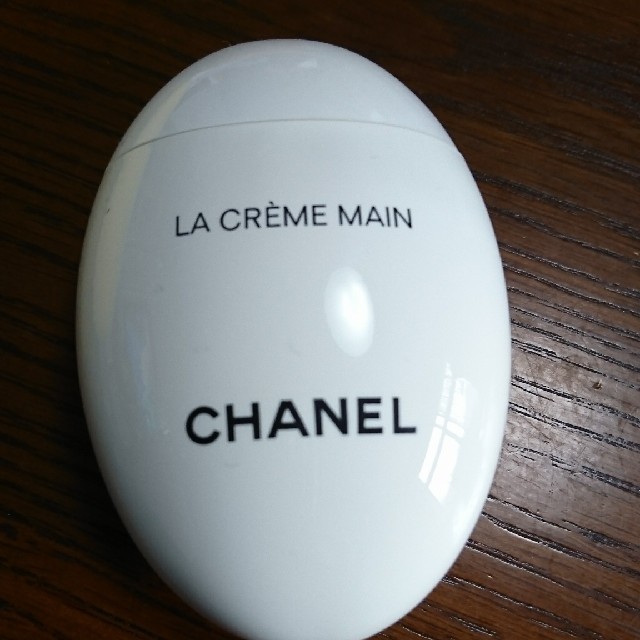 CHANEL(シャネル)のCHANELラクレームマン新品未使用 コスメ/美容のボディケア(ハンドクリーム)の商品写真