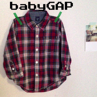 ギャップ(GAP)のbabyGAP赤チェックシャツ90(その他)