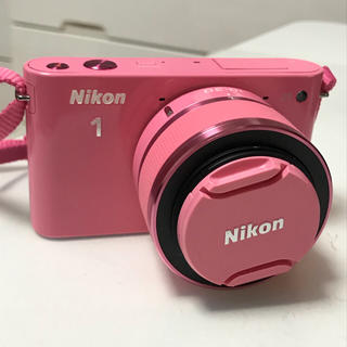 Nikon  J1  標準ズームレンズキット ピンク(ミラーレス一眼)