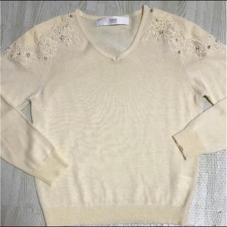 トッコ(tocco)の【新品】肩透け フラワー ニット イエロー(ニット/セーター)