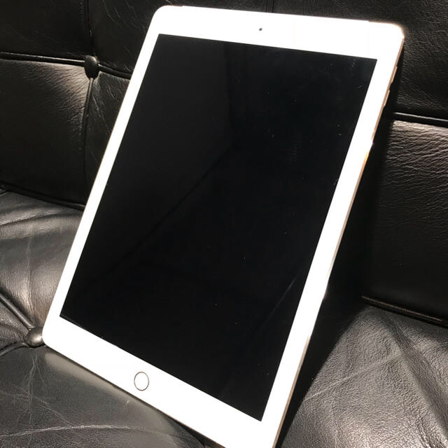 国内外の人気! チャーリー様 専用 APPLE iPad air2 128 wifi スマホ