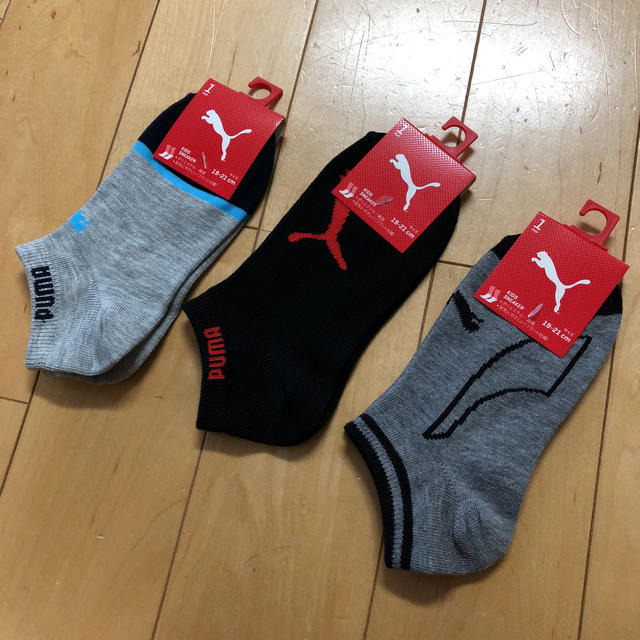 PUMA(プーマ)の新品♡19-21㎝ プーマ 子供用 ソックス 3足 キッズ/ベビー/マタニティのこども用ファッション小物(靴下/タイツ)の商品写真