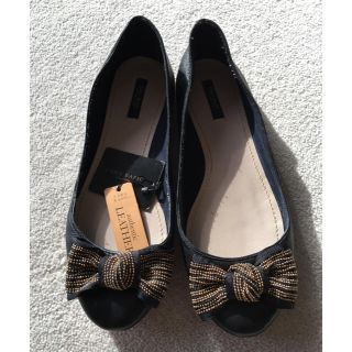 ザラ(ZARA)の★新品★ZARA フラットシューズ 革 size40(バレエシューズ)