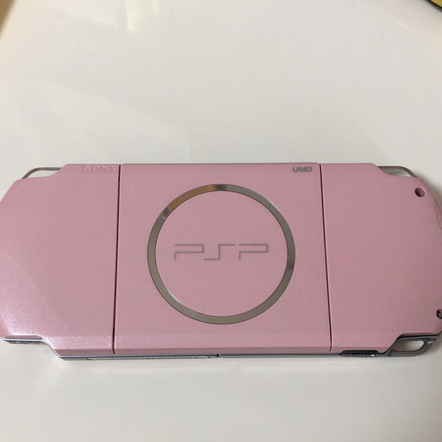 PlayStation Portable(プレイステーションポータブル)のPSP 3000 ジャンク 本体のみ エンタメ/ホビーのゲームソフト/ゲーム機本体(携帯用ゲーム機本体)の商品写真