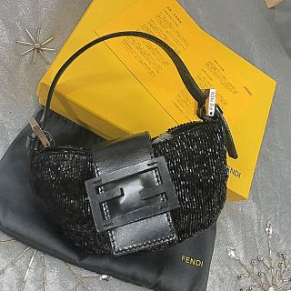 フェンディ(FENDI)のFENDI キラキラビーズバッグ 正規品(ハンドバッグ)