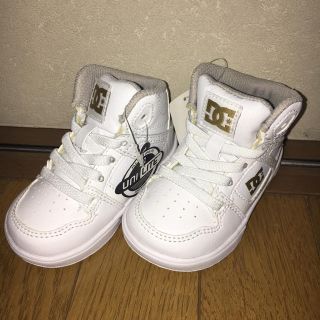 ディーシーシューズ(DC SHOES)の最終値下げ⭐️DCキッズシューズ 新品タグ付き★(スニーカー)