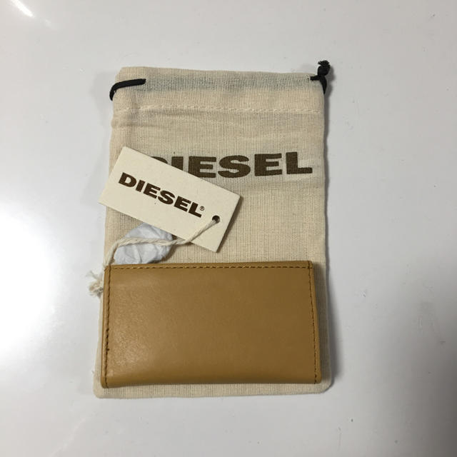 DIESEL(ディーゼル)のDIESELキーケース マスターイエロー レディースのファッション小物(キーケース)の商品写真