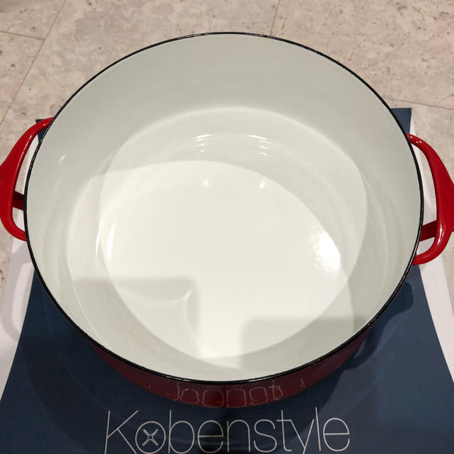 DANSK(ダンスク)の【美品】DANSK ダンスク☆23㎝ チリレッド インテリア/住まい/日用品のキッチン/食器(鍋/フライパン)の商品写真