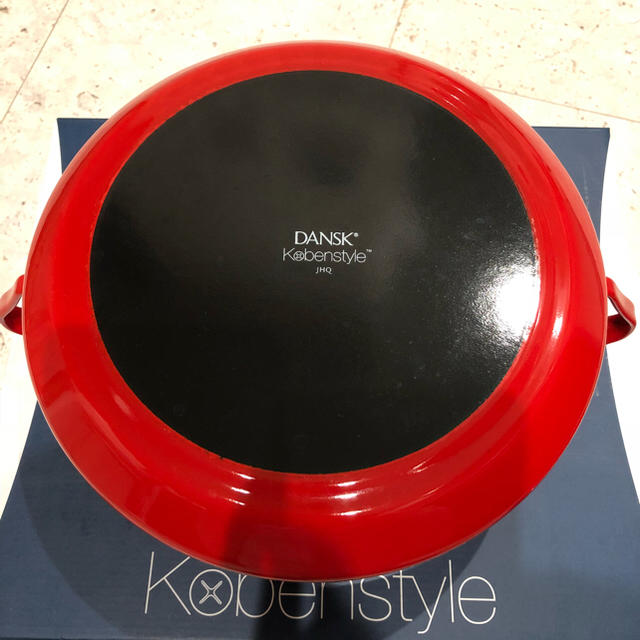 DANSK(ダンスク)の【美品】DANSK ダンスク☆23㎝ チリレッド インテリア/住まい/日用品のキッチン/食器(鍋/フライパン)の商品写真