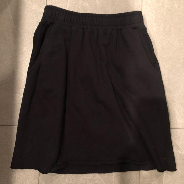 Kastane(カスタネ)のKastane スウェットスカート 黒  レディースのスカート(ミニスカート)の商品写真