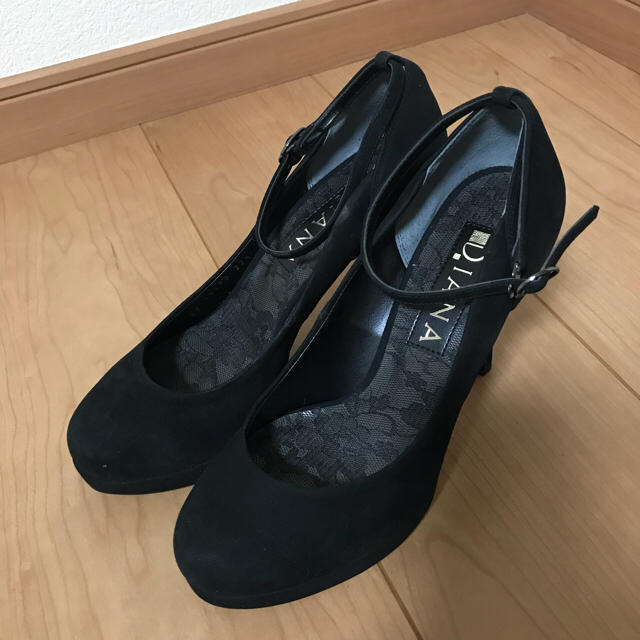 ★新品★DIANA パンプス