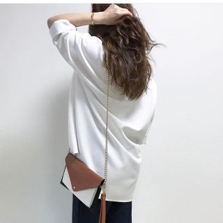 フォーエバートゥエンティーワン(FOREVER 21)の【美品】フォーエバー21 ショルダーバッグ(ショルダーバッグ)